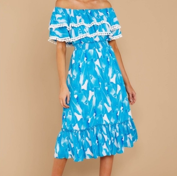 Red Dress Boutique Palms Away Blue Patterned Off-Shoulder Ruffle Midi Dress - Picture 13 of 14